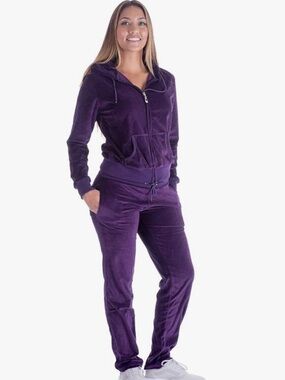 Womanโs Velour Purple Tracksuit